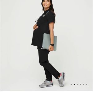 Figs maternity top